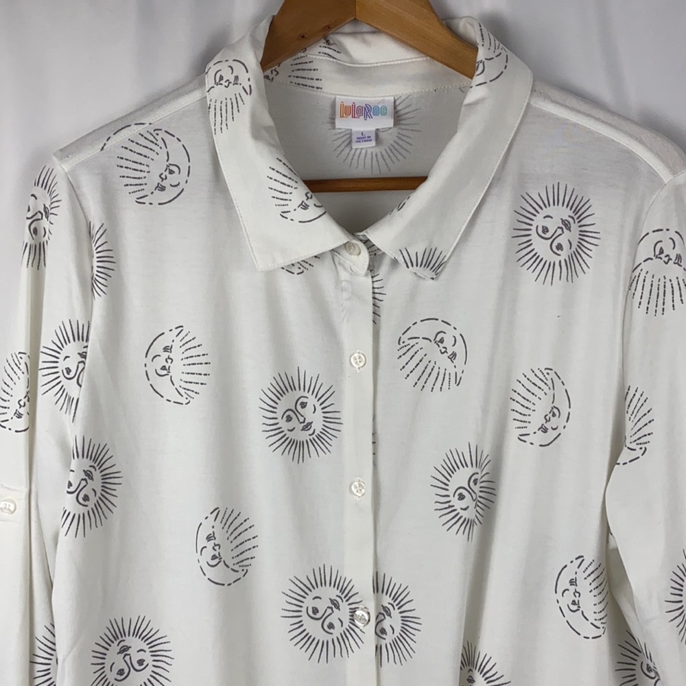 Adorable Sun & Moon LuLaRoe Valentina Top L
